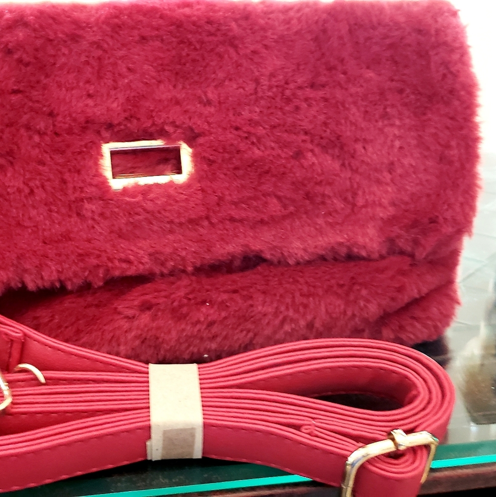 Purse - Picture 2 of 7